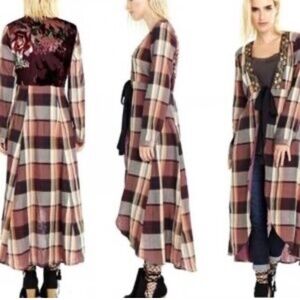 NWT Aratta Silent Journey Plaid Duster with Velvet Detail Size Medium